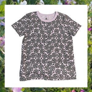 DISNEY UP Grape Soda Cap Lavender & Black Graphic Tee Woman’s Size Small